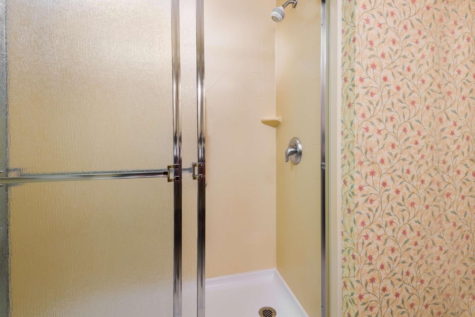 Hampton Inn & Suites Columbus Polaris Bagian luar foto