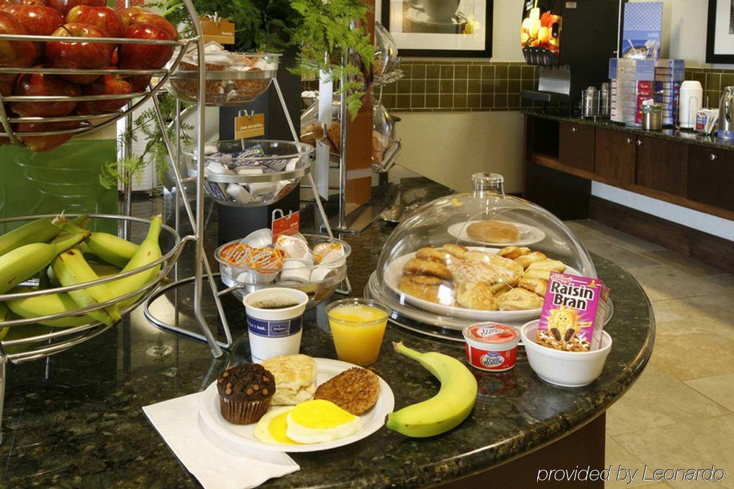 Hampton Inn & Suites Columbus Polaris Bagian luar foto